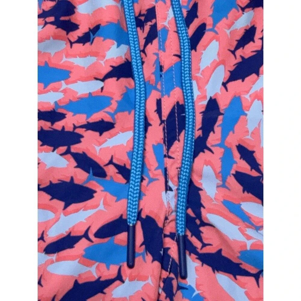 Vineyard Vines Men’s 7” Chappy Swim Trunks L Multicolor Fish Print Shorts